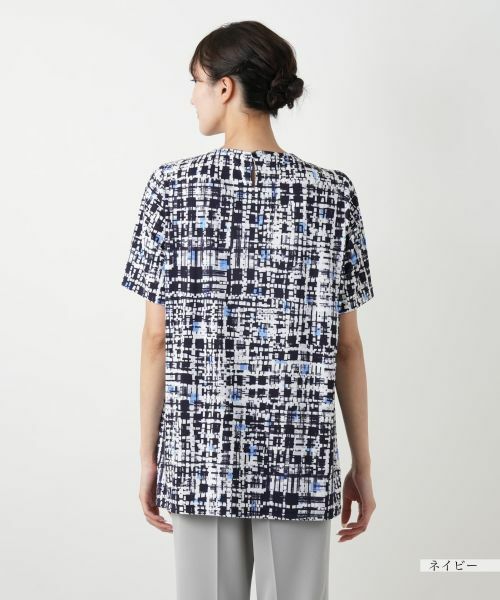 Leilian PLUS HOUSE / レリアンプラスハウス シャツ・ブラウス | 【店舗人気】グラフィカルプリントブラウス【Leilian WHITE LABEL】 | 詳細9