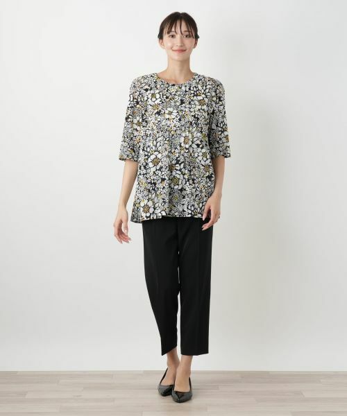 Leilian PLUS HOUSE / レリアンプラスハウス カットソー | 【店舗人気】フラワープリントカットソー【Leilian WHITE LABEL】 | 詳細1