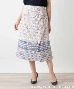 Leilian PLUS HOUSE / レリアンプラスハウス ミニ・ひざ丈スカート | 幾何学柄切替ラップ風スカート【BOURGE】