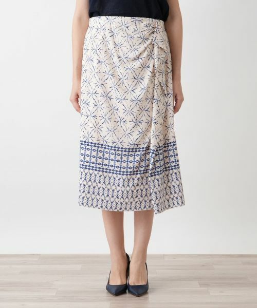 Leilian PLUS HOUSE / レリアンプラスハウス ミニ・ひざ丈スカート | 幾何学柄切替ラップ風スカート【BOURGE】 | 詳細4