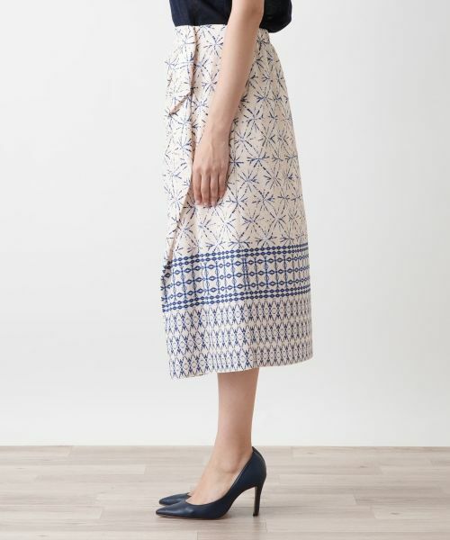 Leilian PLUS HOUSE / レリアンプラスハウス ミニ・ひざ丈スカート | 幾何学柄切替ラップ風スカート【BOURGE】 | 詳細5