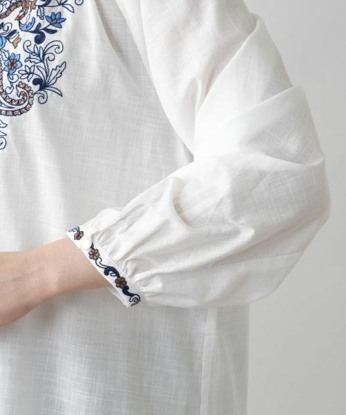 Leilian PLUS HOUSE / レリアンプラスハウス シャツ・ブラウス | 刺繍スモックブラウス | 詳細10