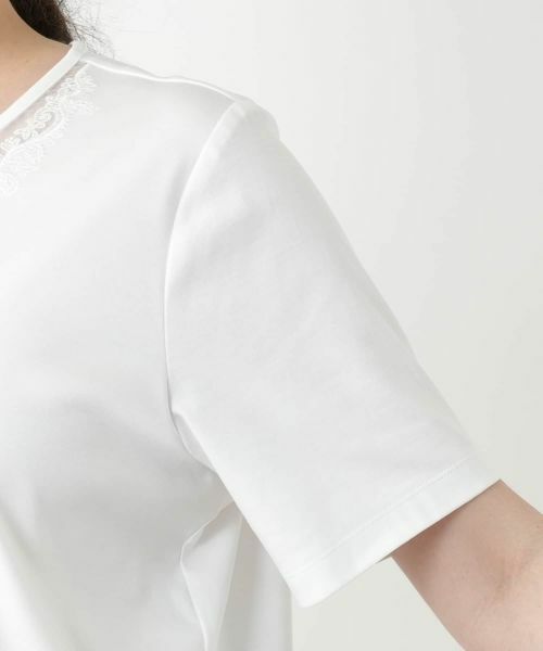 Leilian PLUS HOUSE / レリアンプラスハウス カットソー | 刺繍クルーネックカットソー【Leilian WHITE LABEL】 | 詳細15
