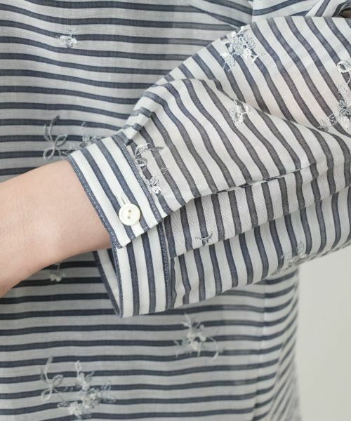 Leilian PLUS HOUSE / レリアンプラスハウス シャツ・ブラウス | 刺繍ボーダーブラウス【Leilian WHITE LABEL】 | 詳細12