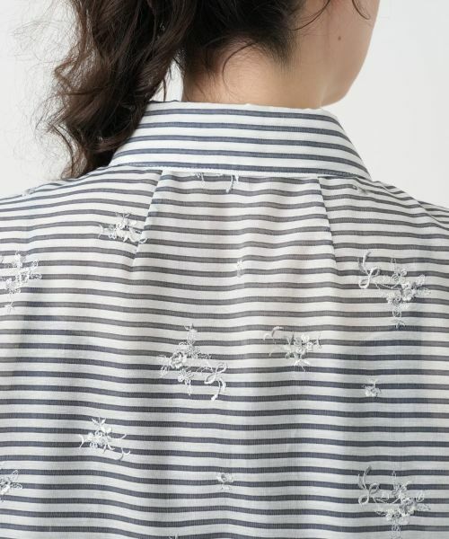 Leilian PLUS HOUSE / レリアンプラスハウス シャツ・ブラウス | 刺繍ボーダーブラウス【Leilian WHITE LABEL】 | 詳細8