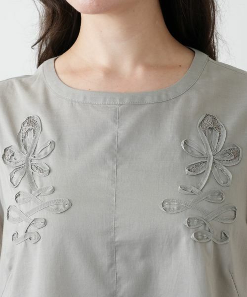 Leilian PLUS HOUSE / レリアンプラスハウス シャツ・ブラウス | フラワー刺繍ブラウス【Leilian WHITE LABEL】 | 詳細10