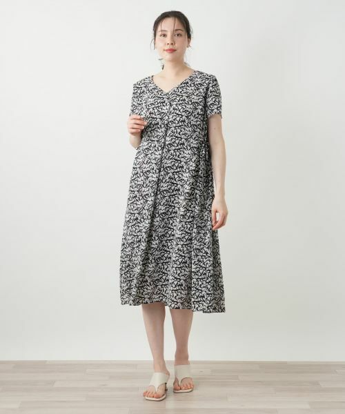 Leilian PLUS HOUSE / レリアンプラスハウス ドレス | 【店舗人気】プリントVネックワンピース【Leilian WHITE LABEL】 | 詳細1