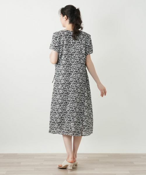 Leilian PLUS HOUSE / レリアンプラスハウス ドレス | 【店舗人気】プリントVネックワンピース【Leilian WHITE LABEL】 | 詳細3