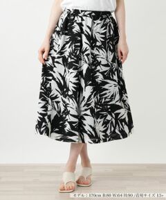 Leilian PLUS HOUSE / レリアンプラスハウス ミニ・ひざ丈スカート | リーフ柄フレアスカート【Leilian WHITE LABEL】