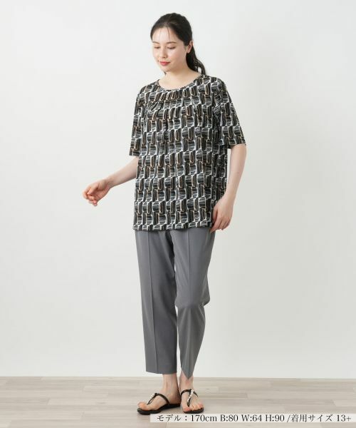 Leilian PLUS HOUSE / レリアンプラスハウス カットソー | 【店舗人気】幾何学柄タックカットソー【Leilian WHITE LABEL】 | 詳細4