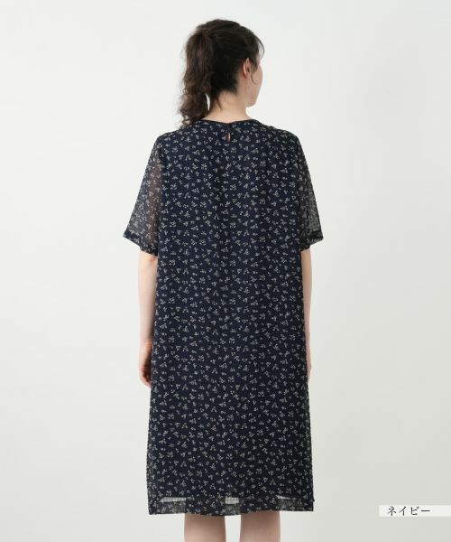 Leilian PLUS HOUSE / レリアンプラスハウス ドレス | プリントギャザーワンピース【Leilian WHITE LABEL】 | 詳細9