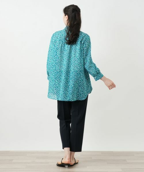 Leilian PLUS HOUSE / レリアンプラスハウス シャツ・ブラウス | 小花柄プリントブラウス【Leilian WHITE LABEL】 | 詳細3