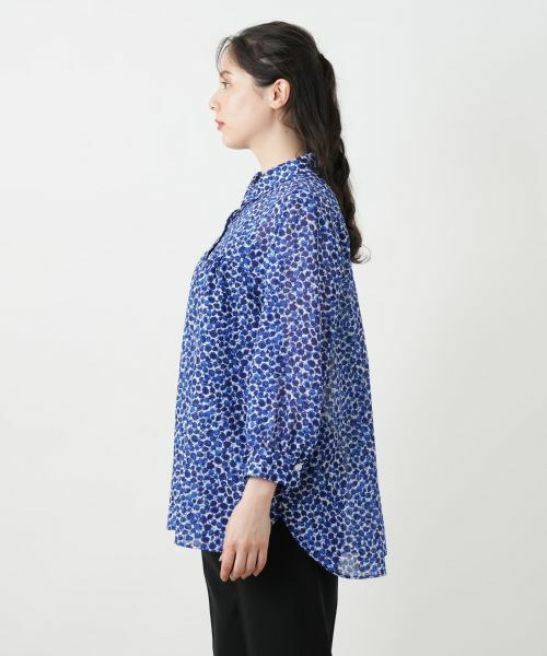 Leilian PLUS HOUSE / レリアンプラスハウス シャツ・ブラウス | 小花柄プリントブラウス【Leilian WHITE LABEL】 | 詳細8