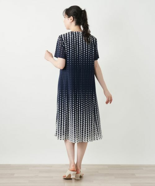 Leilian PLUS HOUSE / レリアンプラスハウス ドレス | 幾何学柄フレアワンピース | 詳細6