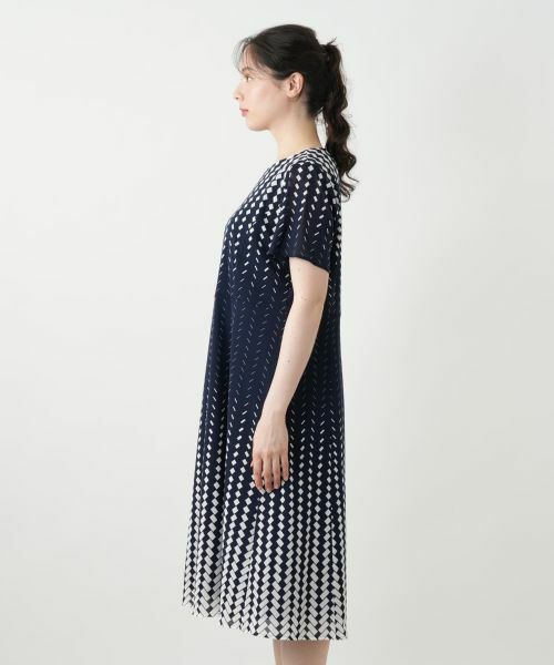 Leilian PLUS HOUSE / レリアンプラスハウス ドレス | 幾何学柄フレアワンピース | 詳細8