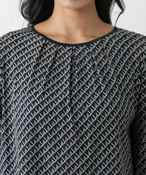 Leilian PLUS HOUSE / レリアンプラスハウス カットソー | 幾何学柄クルーネックカットソー | 詳細13