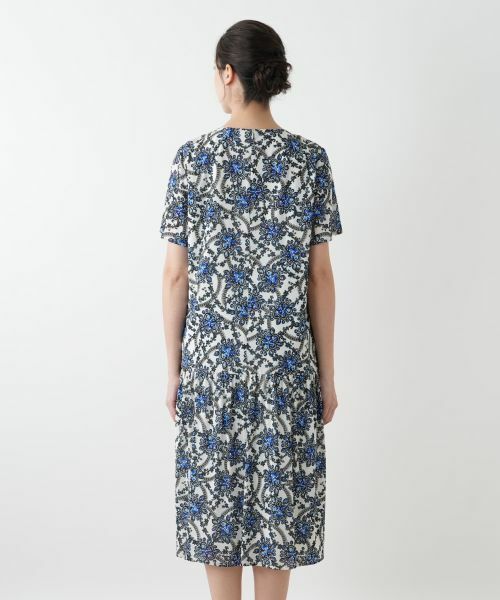 Leilian PLUS HOUSE / レリアンプラスハウス ドレス | プリントフレアワンピース | 詳細9