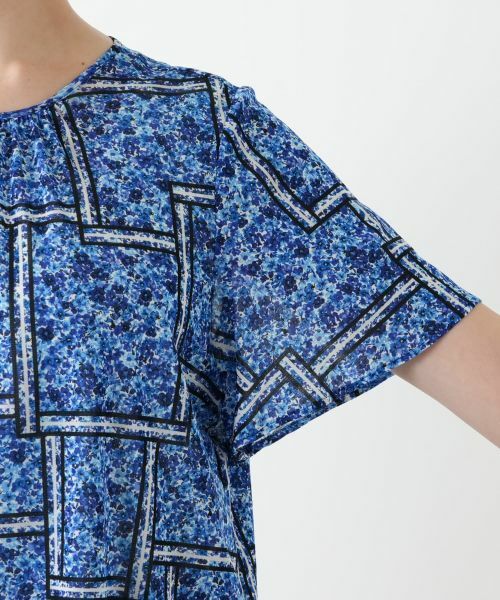 Leilian PLUS HOUSE / レリアンプラスハウス シャツ・ブラウス | フラワー柄クルーネックブラウス | 詳細12