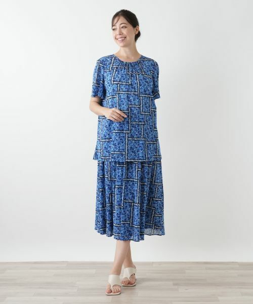 Leilian PLUS HOUSE / レリアンプラスハウス シャツ・ブラウス | フラワー柄クルーネックブラウス | 詳細4