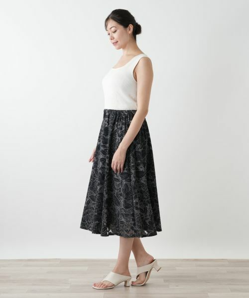 Leilian PLUS HOUSE / レリアンプラスハウス ミニ・ひざ丈スカート | フラワー刺繍スカート | 詳細2