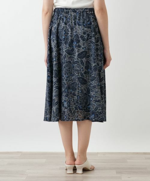 Leilian PLUS HOUSE / レリアンプラスハウス ミニ・ひざ丈スカート | フラワー刺繍スカート | 詳細9