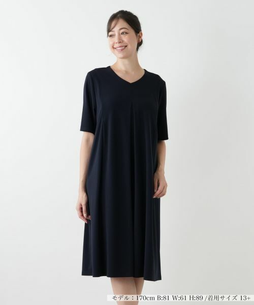 Leilian PLUS HOUSE/レリアンプラスハウス Vネックフレアワンピース【Leilian WHITE LABEL】 ネイビー 13+ Leilian PLUS HOUSE/レリアンプラスハウス Vネックフレアワンピース【Leilian WHITE LABEL】 ネイビー 13+