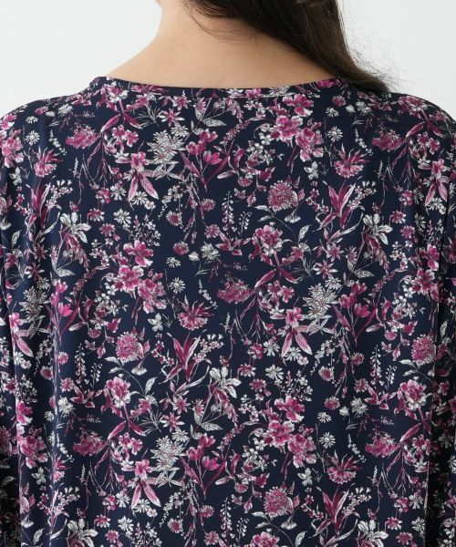 Leilian PLUS HOUSE / レリアンプラスハウス カットソー | プリントフレアブラウス【Leilian WHITE LABEL】 | 詳細14