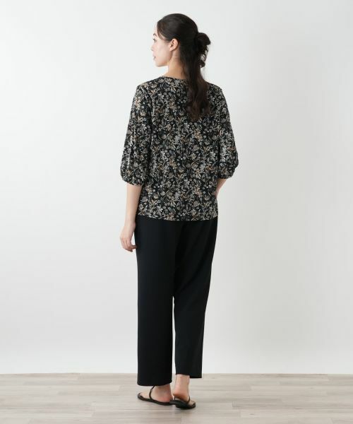 Leilian PLUS HOUSE / レリアンプラスハウス カットソー | プリントフレアブラウス【Leilian WHITE LABEL】 | 詳細3