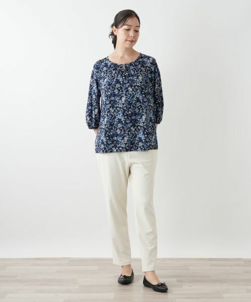 Leilian PLUS HOUSE / レリアンプラスハウス カットソー | プリントフレアブラウス【Leilian WHITE LABEL】 | 詳細4