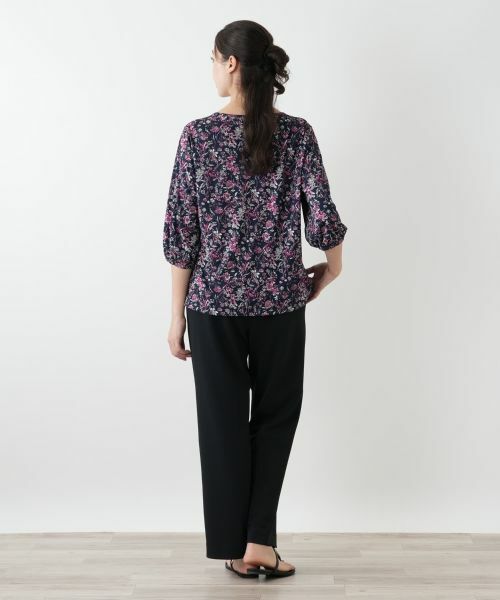 Leilian PLUS HOUSE / レリアンプラスハウス カットソー | プリントフレアブラウス【Leilian WHITE LABEL】 | 詳細9