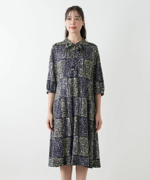 Leilian PLUS HOUSE / レリアンプラスハウス ドレス | プリントボウタイワンピース【ROCHAS Premiere】 | 詳細4