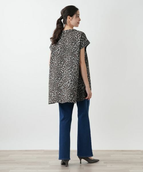 Leilian PLUS HOUSE / レリアンプラスハウス シャツ・ブラウス | レオパードフレアブラウス【プラス企画】 | 詳細3