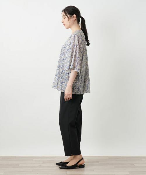 Leilian PLUS HOUSE / レリアンプラスハウス シャツ・ブラウス | プリントフレアブラウス【BOURGE】 | 詳細2