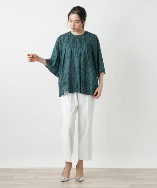 Leilian PLUS HOUSE / レリアンプラスハウス シャツ・ブラウス | プリントフレアブラウス【BOURGE】 | 詳細4