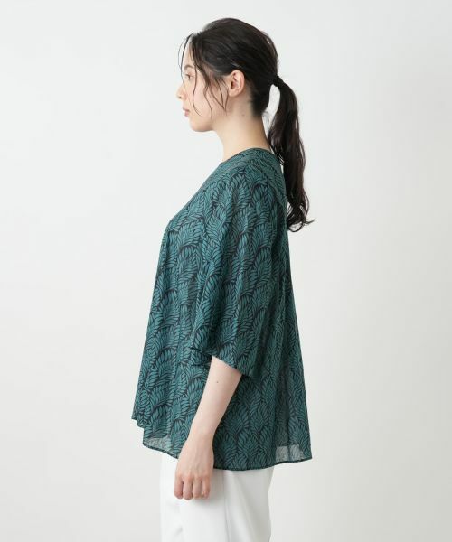 Leilian PLUS HOUSE / レリアンプラスハウス シャツ・ブラウス | プリントフレアブラウス【BOURGE】 | 詳細8