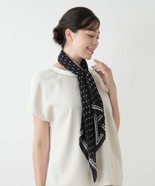 Leilian PLUS HOUSE / レリアンプラスハウス バンダナ・スカーフ | プリーツスカーフ | 詳細3