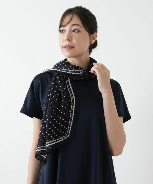 Leilian PLUS HOUSE / レリアンプラスハウス バンダナ・スカーフ | プリーツスカーフ | 詳細5