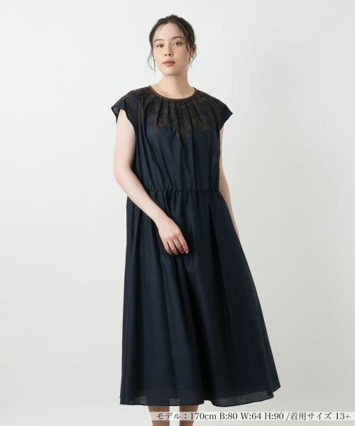 Leilian PLUS HOUSE/レリアンプラスハウス 刺繍フレンチスリーブワンピース【BOURGE】 ネイビー 17+ Leilian PLUS HOUSE/レリアンプラスハウス 刺繍フレンチスリーブワンピース【BOURGE】 ネイビー 17+