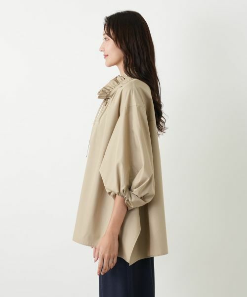 Leilian PLUS HOUSE / レリアンプラスハウス シャツ・ブラウス | フリルネックボリュームスリーブブラウス【NEMIKA】 | 詳細14