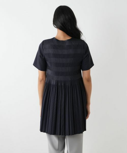 Leilian PLUS HOUSE / レリアンプラスハウス シャツ・ブラウス | ギャザー切替フレアブラウス【Leilian WHITE LABEL】 | 詳細9