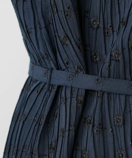 Leilian PLUS HOUSE / レリアンプラスハウス ドレス | アイレットフレアワンピース【Leilian WHITE LABEL】 | 詳細15