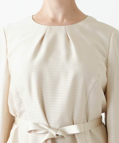 Leilian PLUS HOUSE / レリアンプラスハウス セットアップ | 表情ボーダーノーカラーブラウススーツ | 詳細11