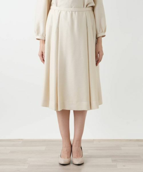 Leilian PLUS HOUSE / レリアンプラスハウス セットアップ | 表情ボーダーノーカラーブラウススーツ | 詳細17