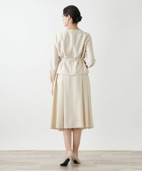 Leilian PLUS HOUSE / レリアンプラスハウス セットアップ | 表情ボーダーノーカラーブラウススーツ | 詳細6