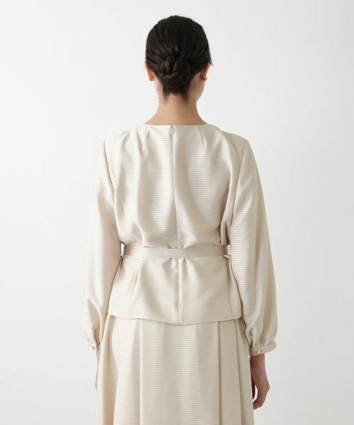 Leilian PLUS HOUSE / レリアンプラスハウス セットアップ | 表情ボーダーノーカラーブラウススーツ | 詳細9