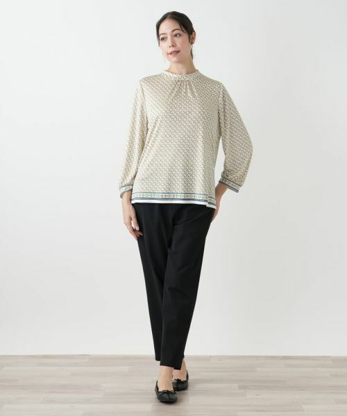 Leilian PLUS HOUSE / レリアンプラスハウス カットソー | プリントスタンドカラーカットソー | 詳細1