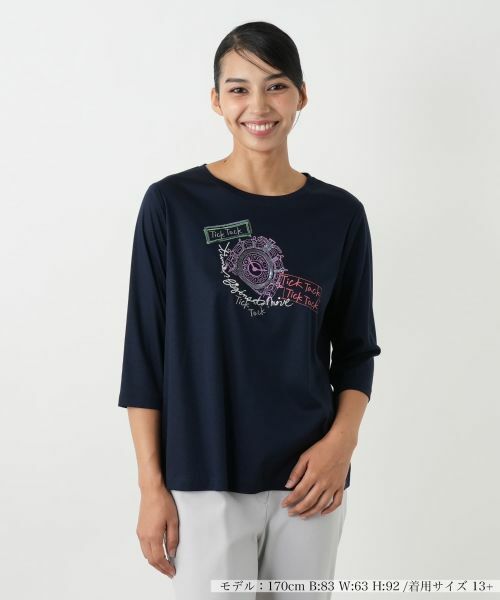 Leilian PLUS HOUSE/レリアンプラスハウス 刺繍プリントカットソー ネイビー 13+ Leilian PLUS HOUSE/レリアンプラスハウス 刺繍プリントカットソー ネイビー 13+