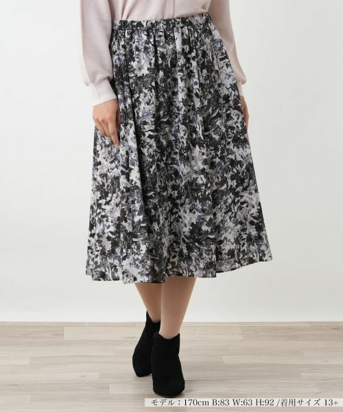 Leilian PLUS HOUSE / レリアンプラスハウス ミニ・ひざ丈スカート | プリントフレアスカート【Leilian WHITE LABEL】（ブラウン）