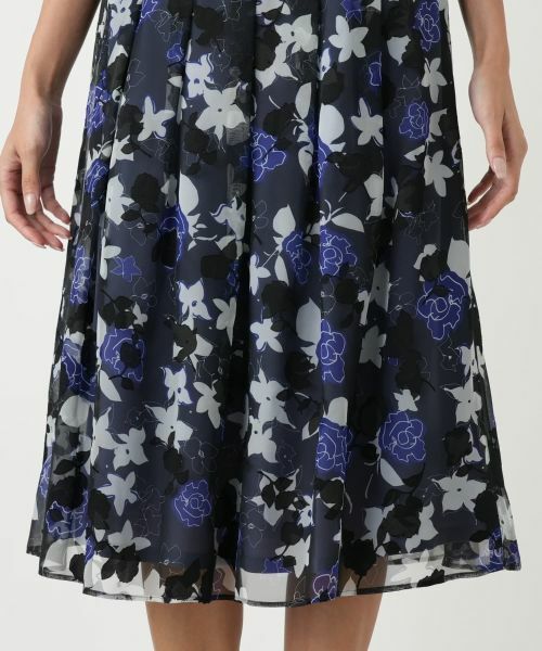 Leilian PLUS HOUSE / レリアンプラスハウス セットアップ | 花柄ブラウススーツ【Leilian WHITE LABEL】 | 詳細19