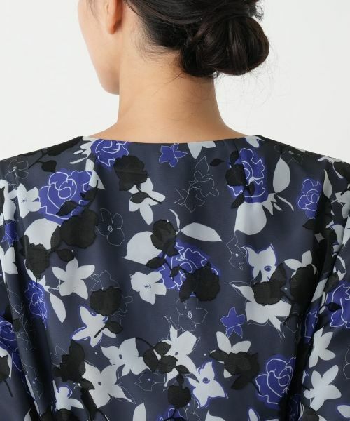 Leilian PLUS HOUSE / レリアンプラスハウス セットアップ | 花柄ブラウススーツ【Leilian WHITE LABEL】 | 詳細9